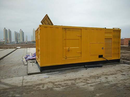 襄阳合同中关于乙方责任导致工期延误的赔偿标准应该如何制定？